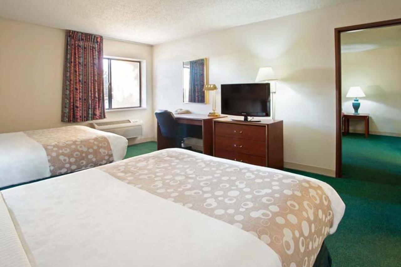 Norwood Inn & Suites Indianapolis East Post Drive ภายนอก รูปภาพ