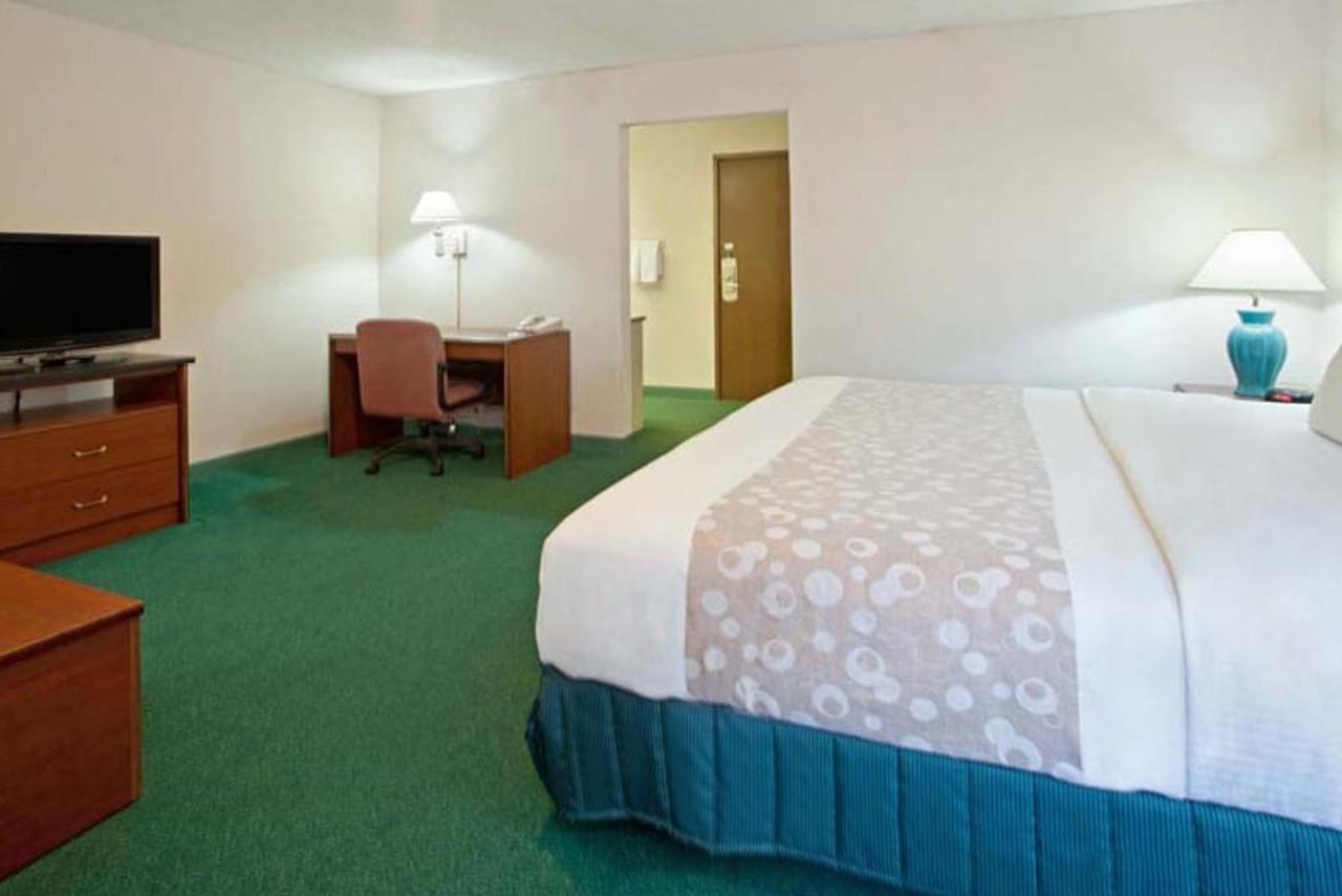 Norwood Inn & Suites Indianapolis East Post Drive ภายนอก รูปภาพ