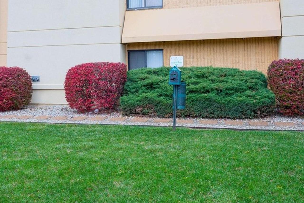 Norwood Inn & Suites Indianapolis East Post Drive ภายนอก รูปภาพ