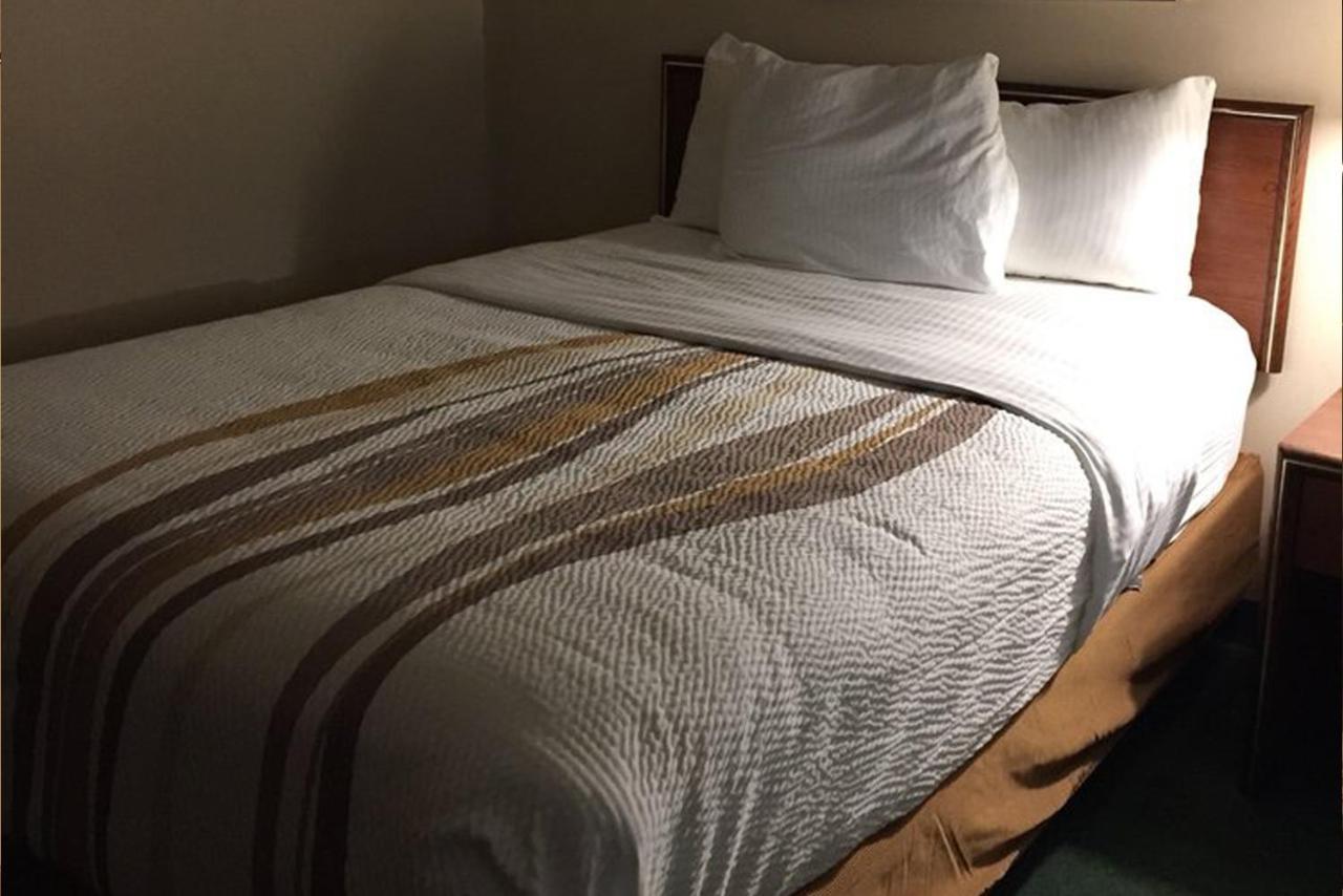 Norwood Inn & Suites Indianapolis East Post Drive ภายนอก รูปภาพ